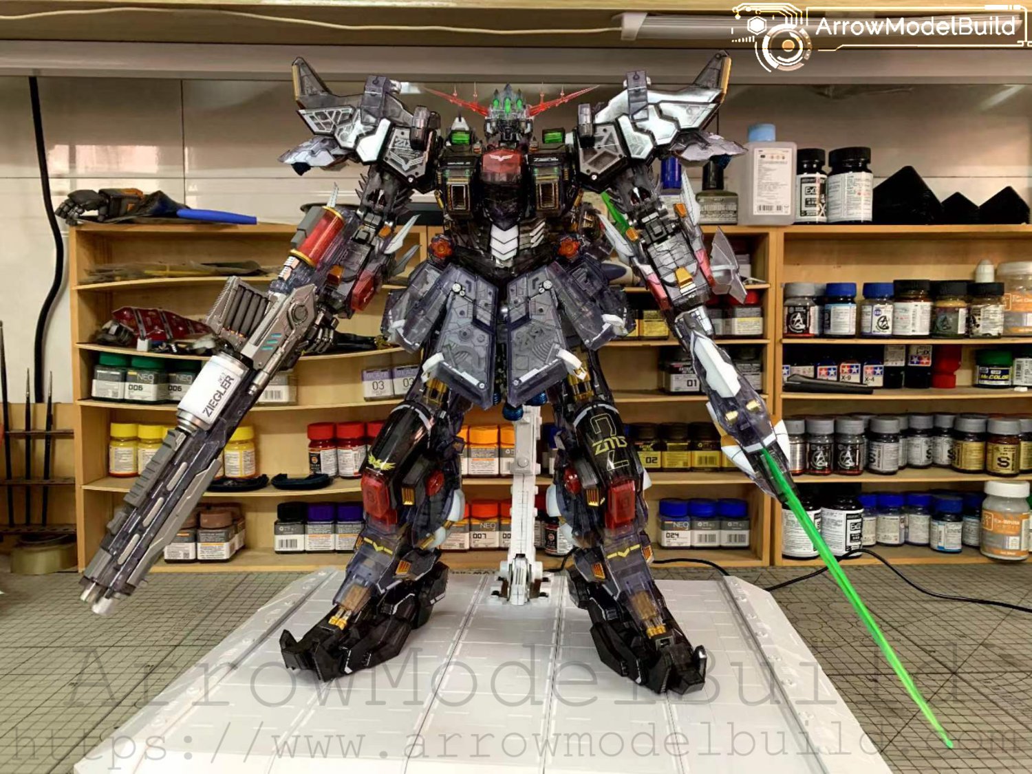 ArrowModelBuild Zeon (Transparent Version) Built & Painted 1/72 Model Kit